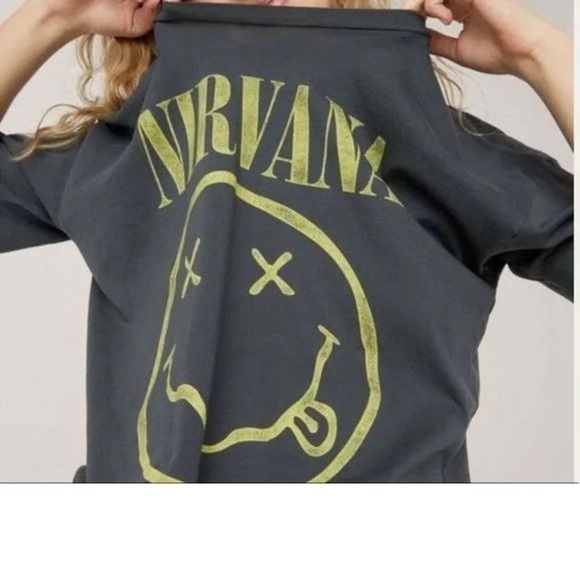 Daydreamer Nirvana Smiley Merch Tee in Vintage Black - Picture 4 of 11